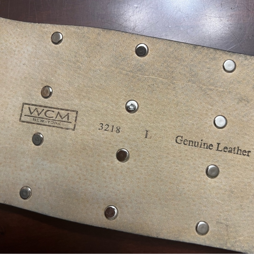 WCM wide statement stretch belt leather suede black w/ silver toned hardware - Picture 3 of 7